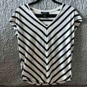 White House Black Market Top - Short Sleeve